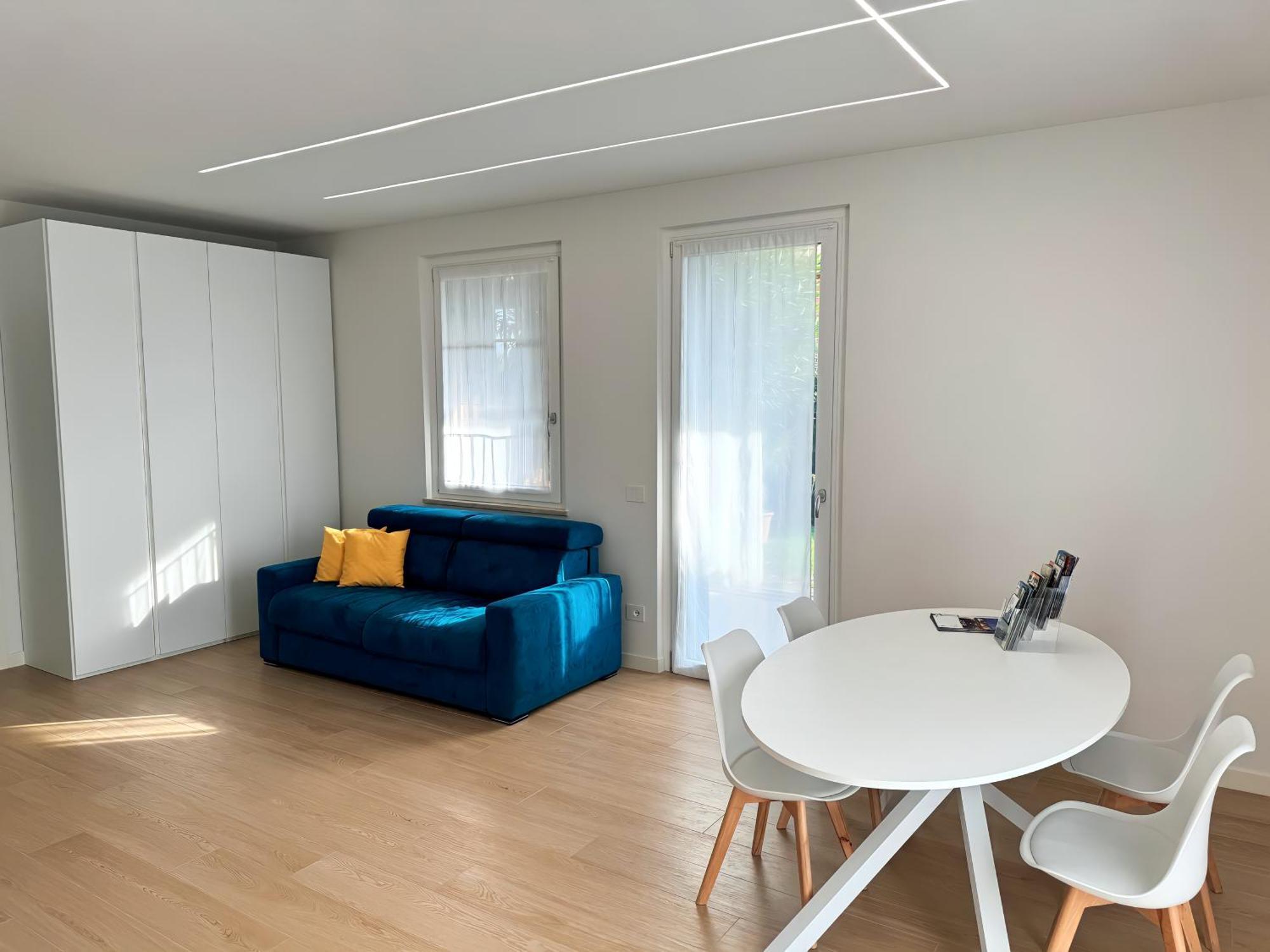 Incanto Apartment Lazise - Pools E Garden Экстерьер фото